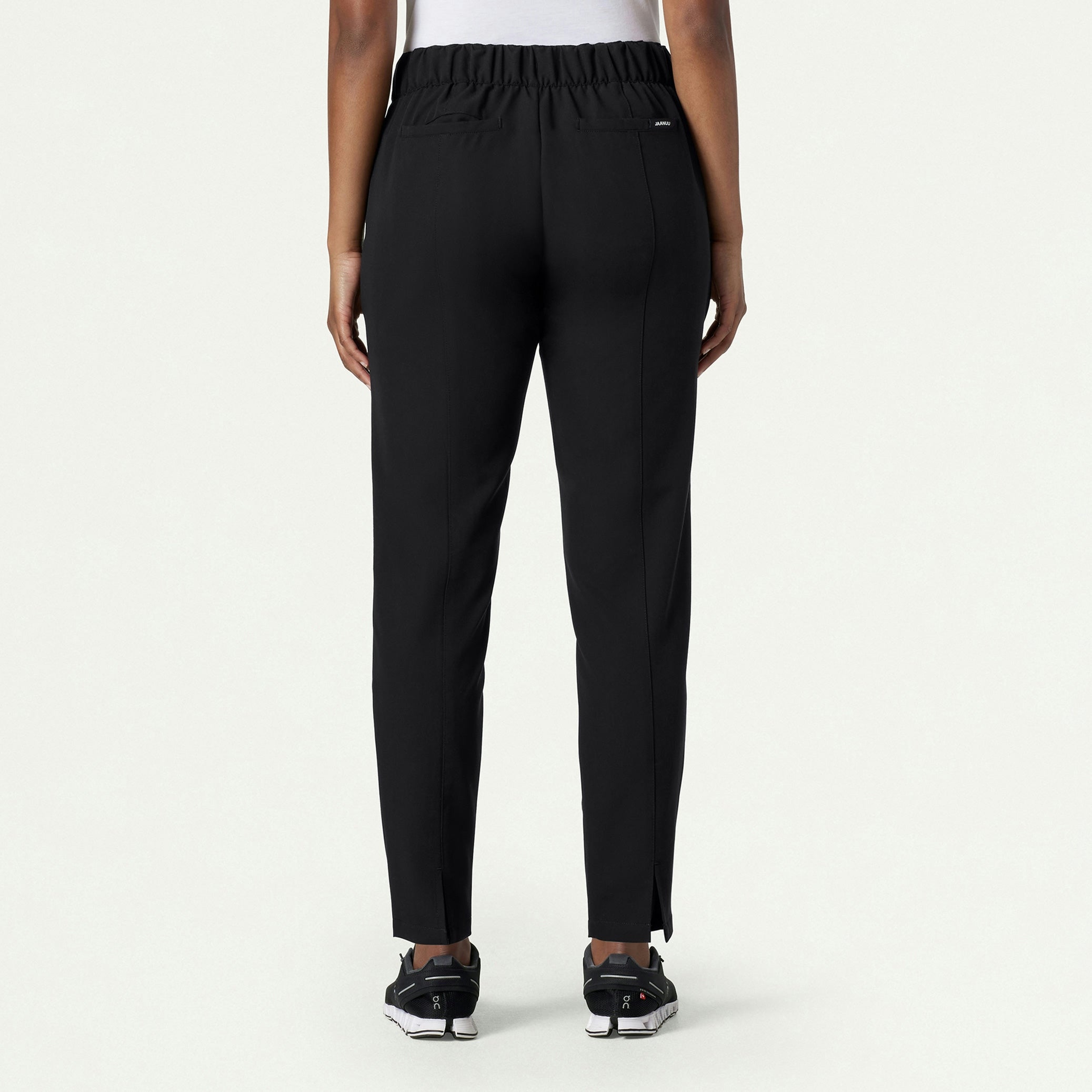 Lio Tapered 5-Pocket Scrub Pant - Black
