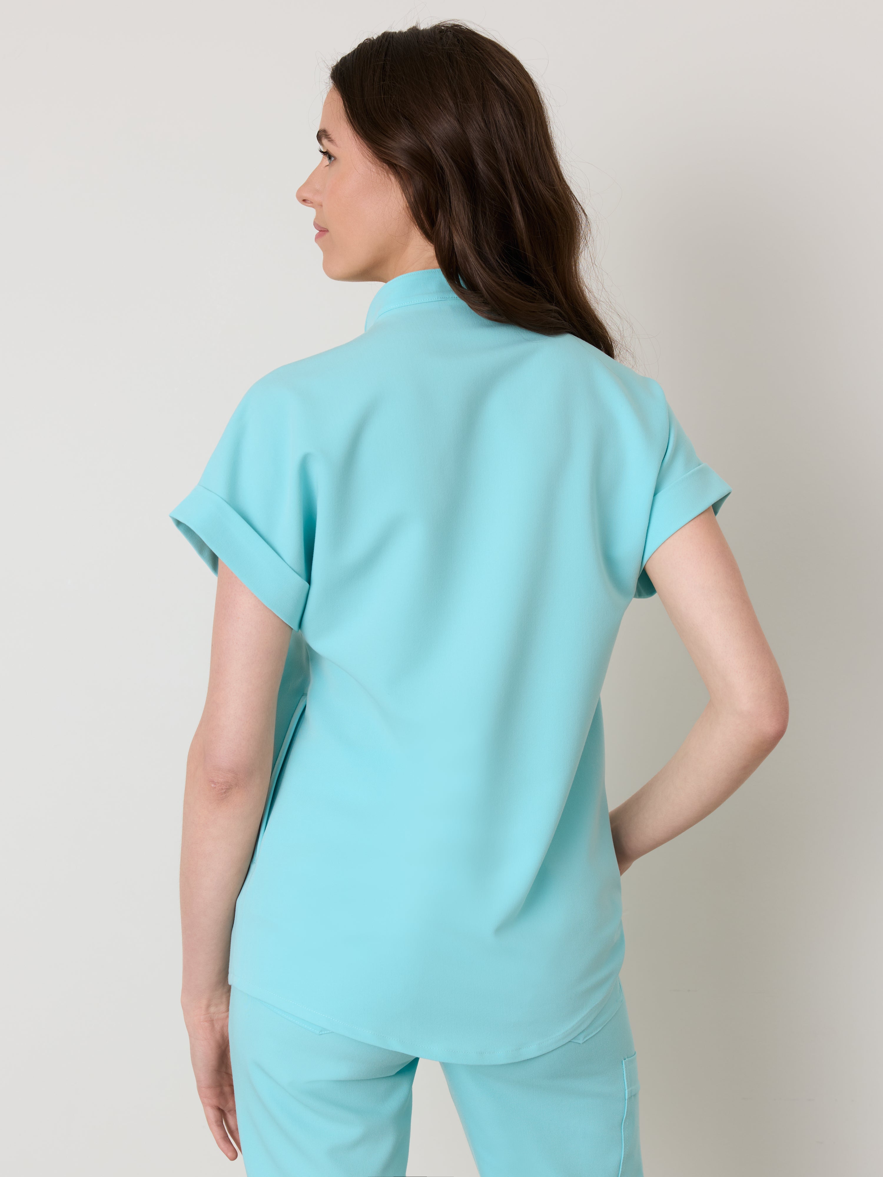 CHARLIE RE-GARDE™ - OCEAN TIDE - Mandarine Collar Scrub Top - SILVADUR™