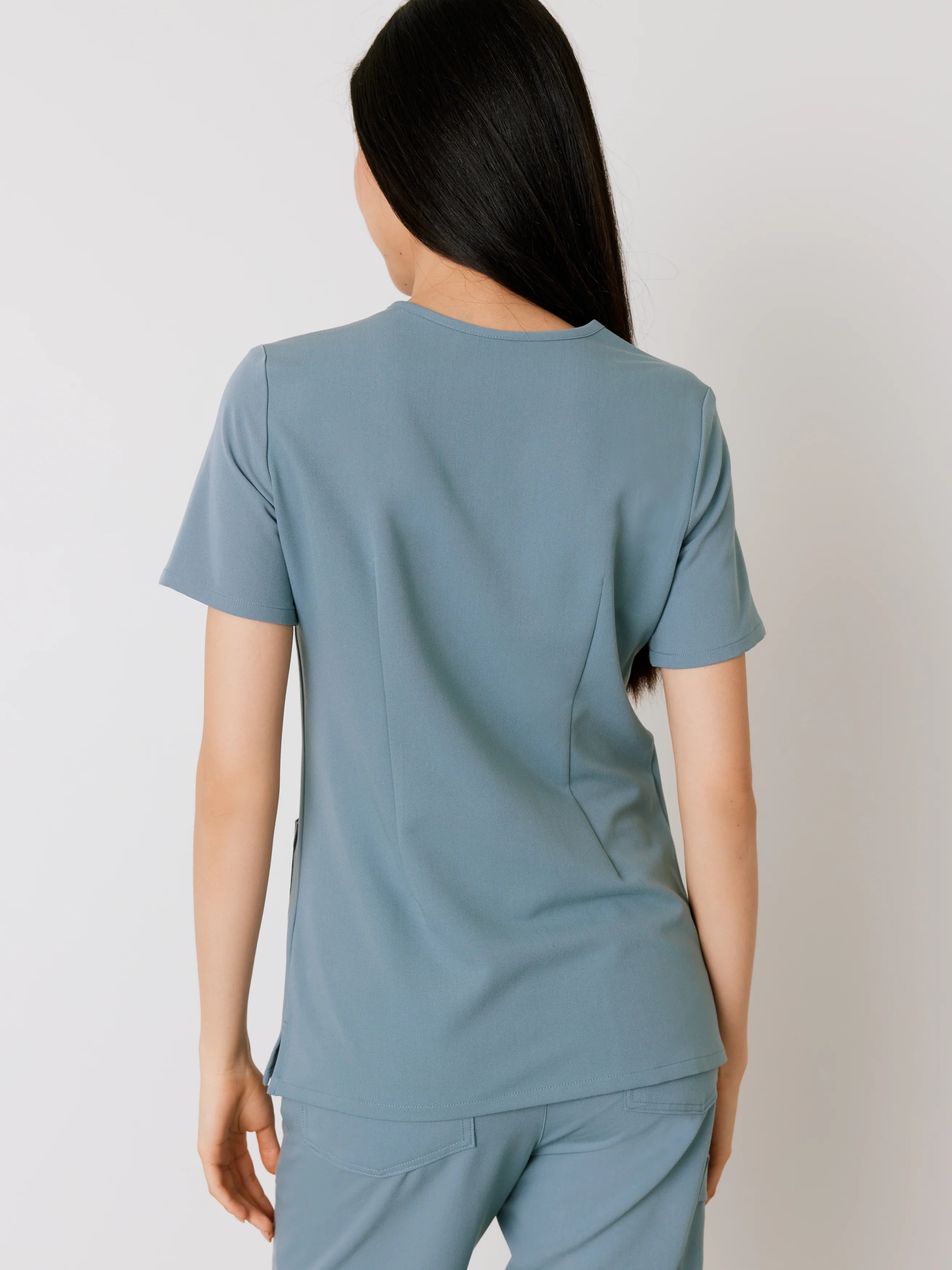 CHLOE RE-GARDE™ - OCEAN GREY - Three Pockets Scrub Top - SILVADUR™ - Final Sale