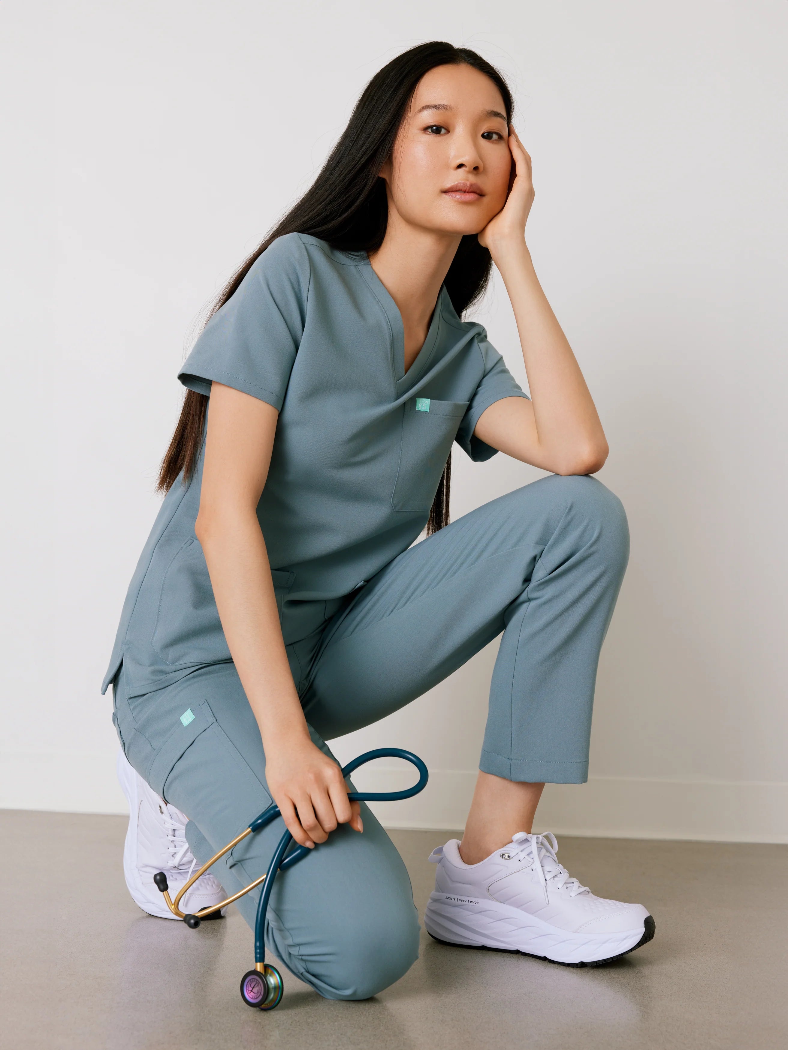 CHLOE RE-GARDE™ - OCEAN GREY - Three Pockets Scrub Top - SILVADUR™ - Final Sale