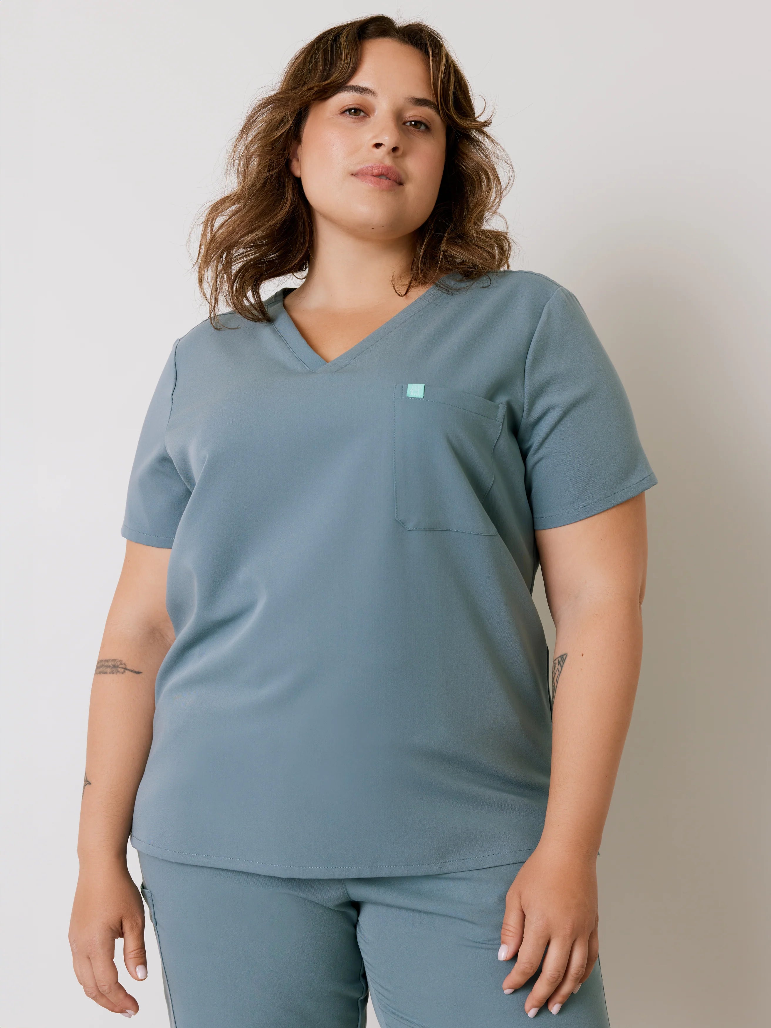 GABRIELLE RE-GARDE™ - OCEAN GREY - One Pocket Scrub Top - SILVADUR™ - Final Sale