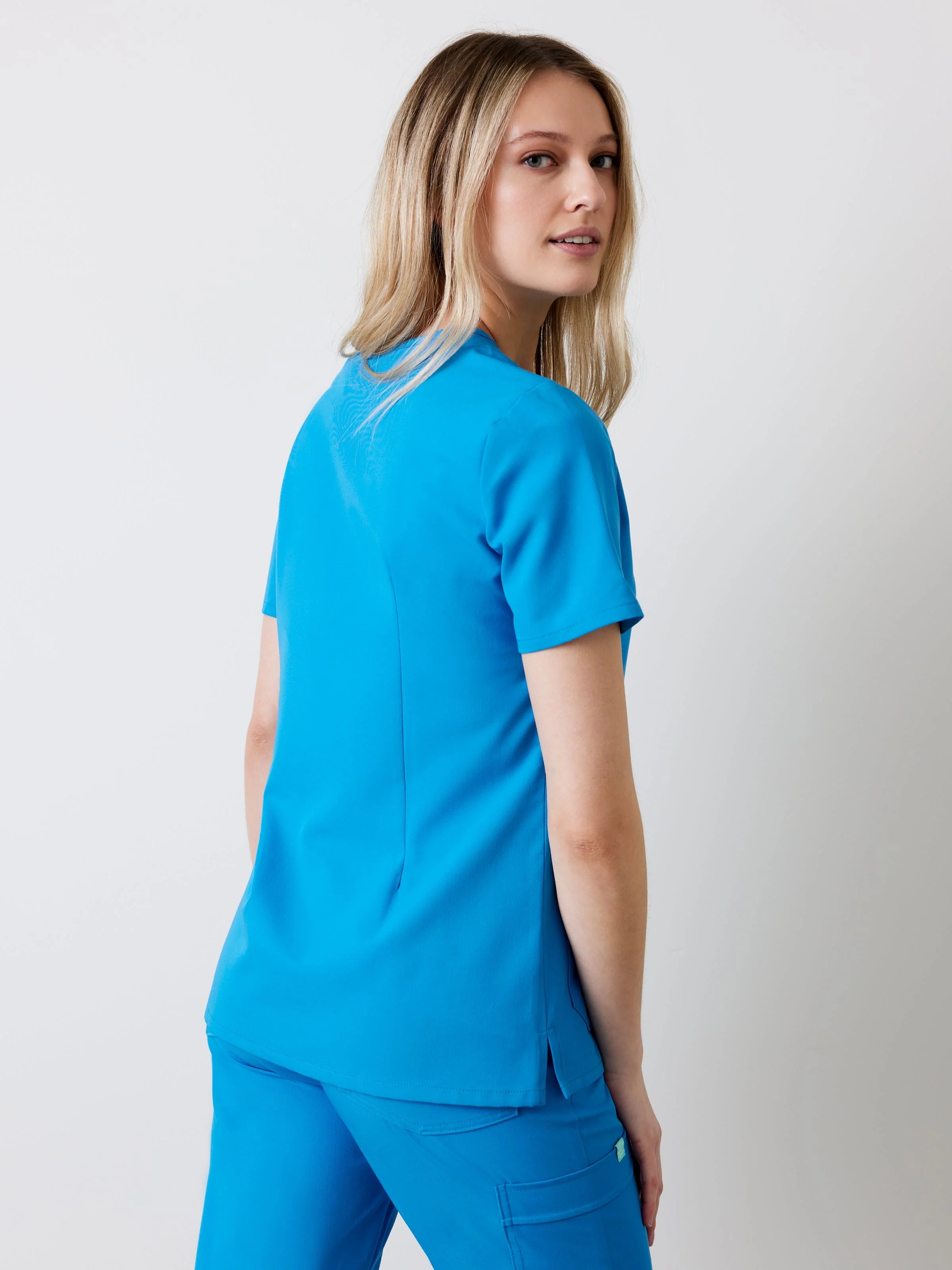 CHLOE RE-GARDE™ - AZURE BLUE - Three Pockets Scrub Top - Final Sale