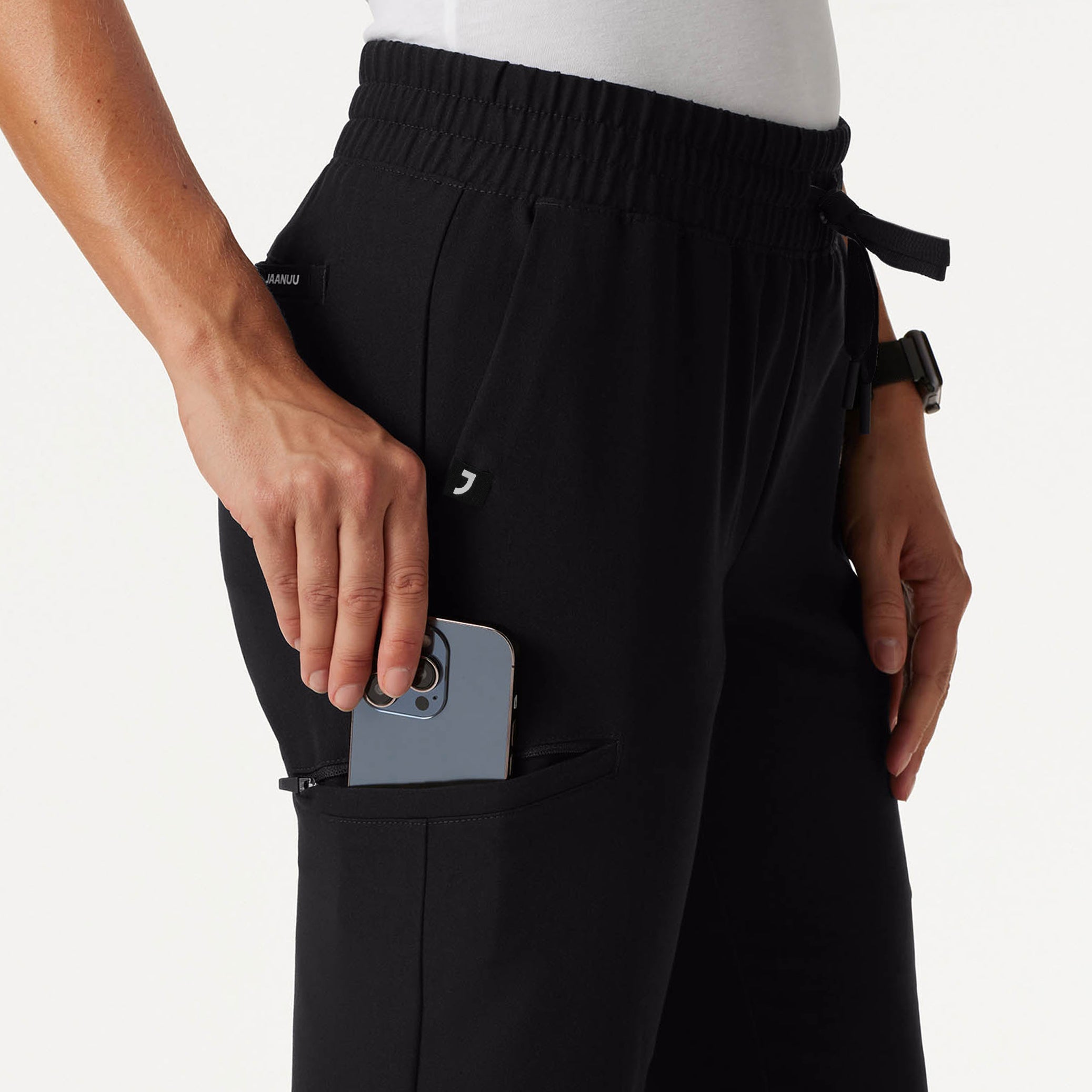 Jace Skinny 7-Pocket Scrub Jogger - Black